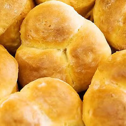 No-knead Dinner Rolls
