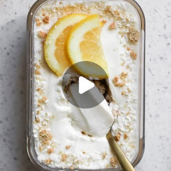 High Protein Lemon Cheesecake Overnight Oats