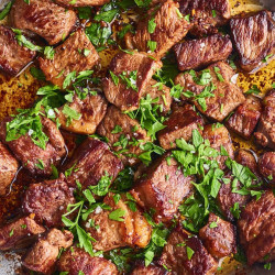 4-ingredient Garlic Butter Steak Bites