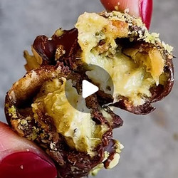 Pistachio-date "cannolis"