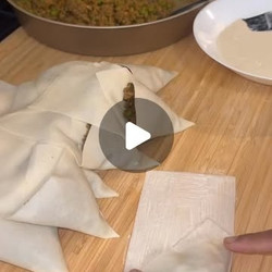 Keema &amp; Peas Samosas