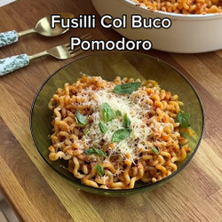Fusilli Col Buco w/ Pomodoro