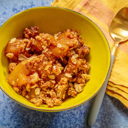 10-minute Microwave Apple Crisp For One