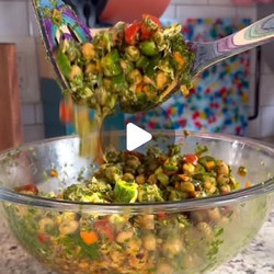 Spiced Chickpea And Chicken Salad