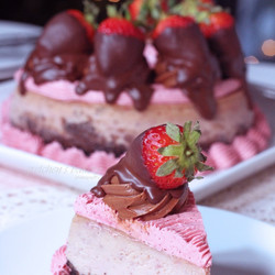 Easiest Wow Vegan Strawberry Cheesecake | Gretchen’s Vegan Bakery