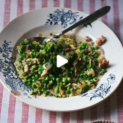 Petits Pois À La Française sides must must