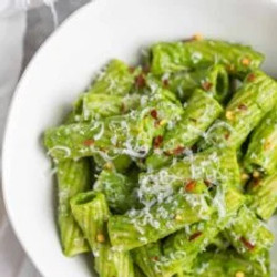 Pasta In Green Sauce (green Pasta)