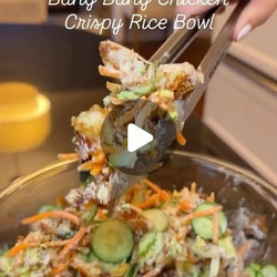 Crispy Rice Bang Bang Chicken Bowl