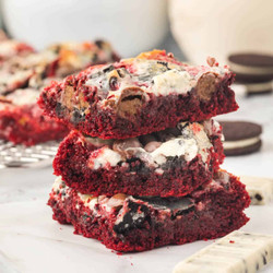 Red Velvet Cookie Bars