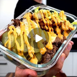 High-protein Cheeseburger Bowls