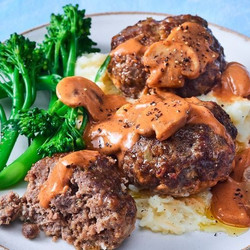 Air Fryer Beef Rissoles With Stroganoff Sauce must mains
