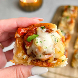 Hawaiian Roll Meatball Sliders