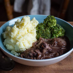 Slow Cooker Beef In Red Wine With Mustard
