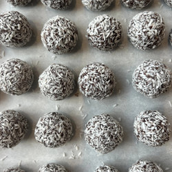 Chocolate Chia Truffles
