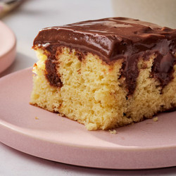 Pudding Poke Cake