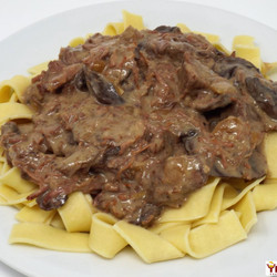 Slow Cooker Beef Stroganoff