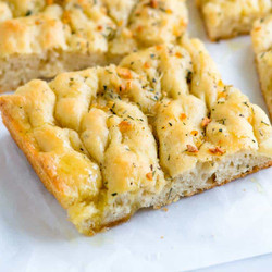 Easy Rosemary Garlic Focaccia Bread