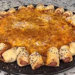 Chilli Cheese Hot Dog Superbowl Dip