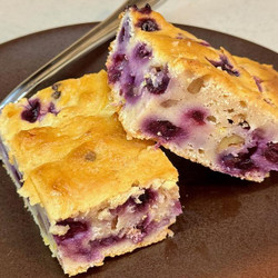 Moist Lemon Blueberry Greek Yogurt Pound Cake Bars