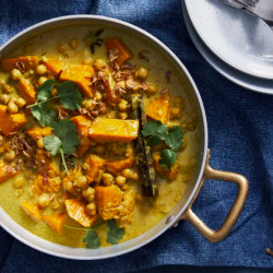 Golden Coconut Pumpkin Curry Quick, Cheap And Easy