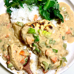 Creamy Cajun Smothered Chicken Recipe (vegan)