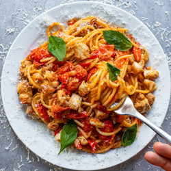 Burst Tomato &amp; Chicken Pasta