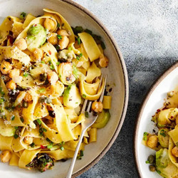 Caramelized Brussels Sprouts Pasta With Toasted Chickpeas