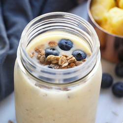Refreshing Ginger Pineapple Smoothie