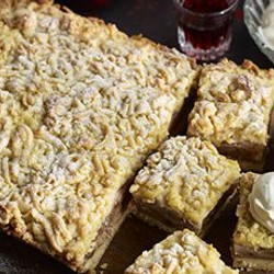 Polish Apple Cake (szarlotka)