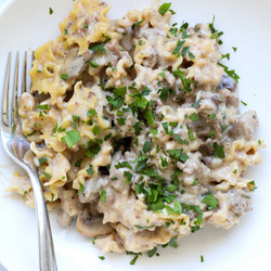 Beef Stroganoff - Hamburger Helper Style