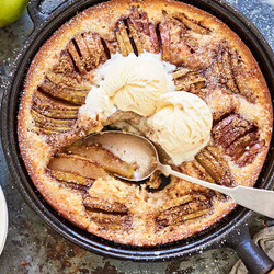 Apple Skillet Cake