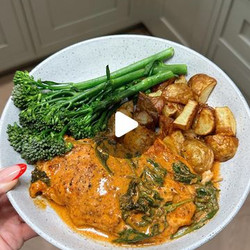 Creamy Paprika Chicken &amp; Crispy Potatoes