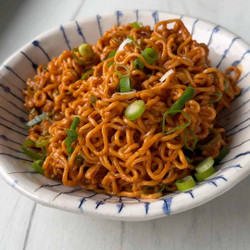 10 Minute Gochujang Noodles