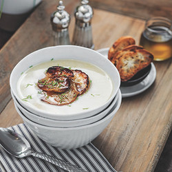 Curried Parsnip And Apple Soup