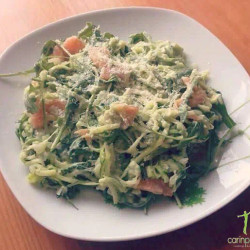 Courgette Spaghetti Met Zalm &amp; Avocado
