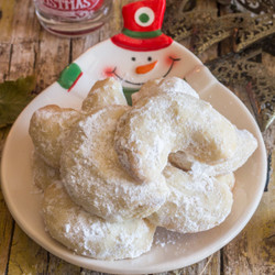 Margaret's Almond Crescent Cookies