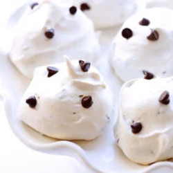 35-calorie Chocolate Chip Meringue Cookies