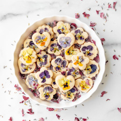 Easy Edible Flower Cookies