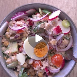 High-protein Smoked Salmon &amp; Chickpea Salad