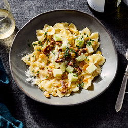 Creamy Gorgonzola Farfalle With Apples &amp; Pecans