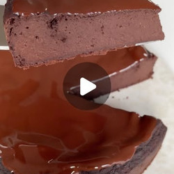 Easy + Healthy Chocolate Cake 2.0