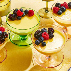 Easy Vanilla Bean Panna Cotta