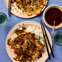 Mushroom Egg Foo Yung Over Buttered Rice - vego