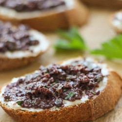 Crostini With Cream Cheese And Kalamata Olive Tapenade