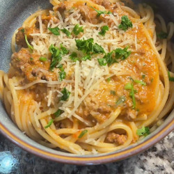 Beef And Creamy Tomato, Red Pepper Pasta
