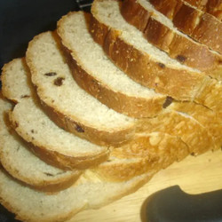 Oatmeal - Raisin Bread (abm)