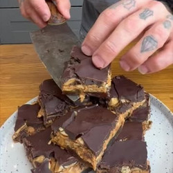 Dattey, Peanuty Chocolate Bliss