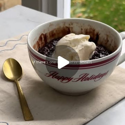 Self Saucing Chocolate Malt Mug Cake