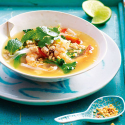 Hot And Sour Noodle Soup With Minced Chicken