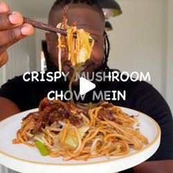 Crispy Oyster Mushroom Chow Mein
